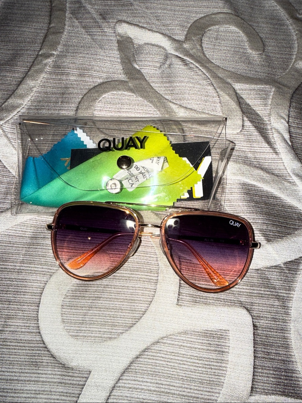 Quay Australia Aviator Sunglasses - Pink / Purple Gradient Lenses
